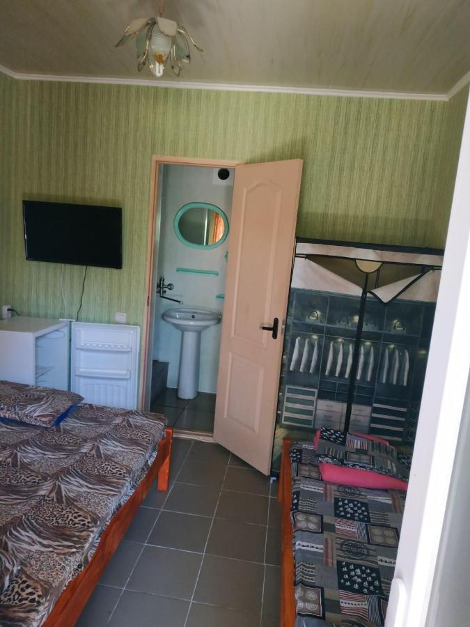 Hotel Monte Karlo Zaliznyj Port Exteriér fotografie