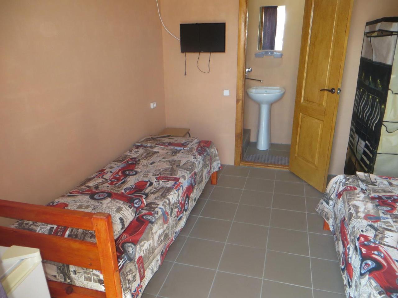 Hotel Monte Karlo Zaliznyj Port Exteriér fotografie